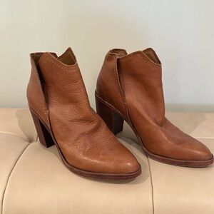 Dolce Vita booties